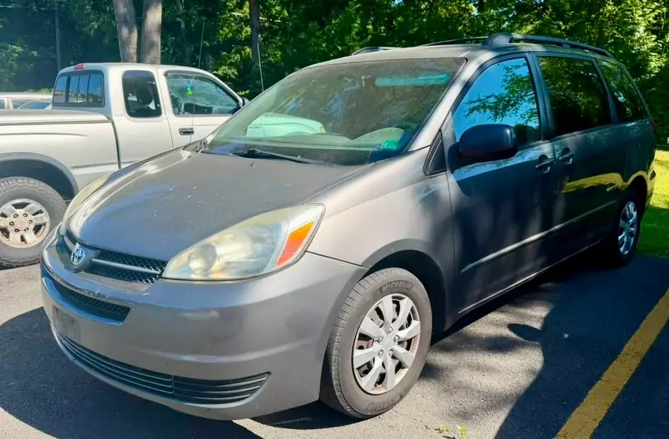 Gray Toyota Sienna minivan bought for cash in Arlington, VA